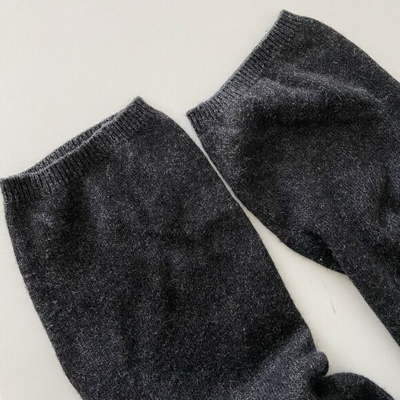 August Silk Cashmere Sweater Turtleneck Dark Gray XL Minimalist Capsule Office - Picture 8 of 8